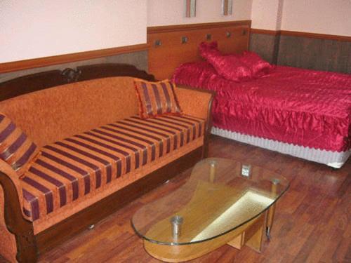 California Hotel Sofia Esterno foto